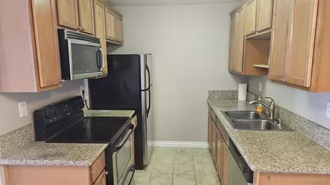 Kitchen - 1386 E Madison Ave #31, El Cajon, CA 92021 photo 1 of 5