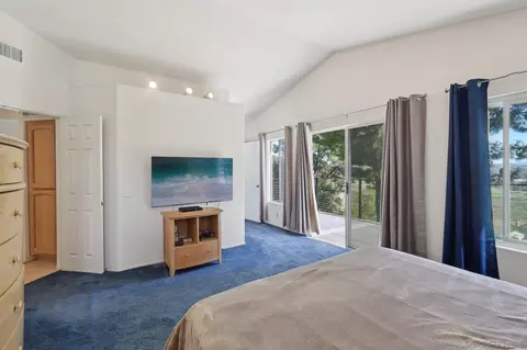 Bedroom - 906 Hillfield Ct, Oceanside, CA 92058 photo 4 of 4