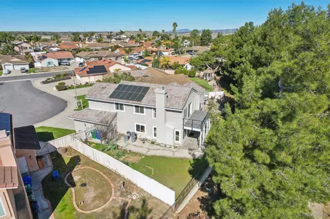 View/Area - 906 Hillfield Ct, Oceanside, CA 92058 photo 3 of 4