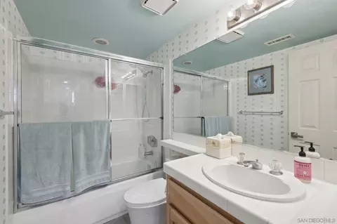 Bath - 906 Hillfield Ct, Oceanside, CA 92058 photo 1 of 3