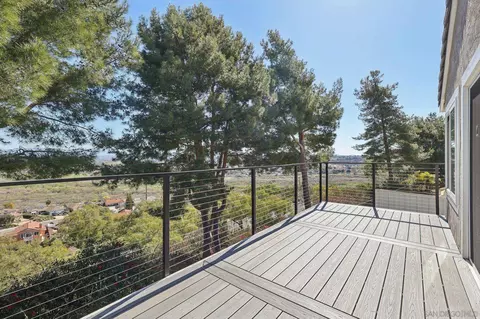 Exterior - 906 Hillfield Ct, Oceanside, CA 92058 photo 3 of 7