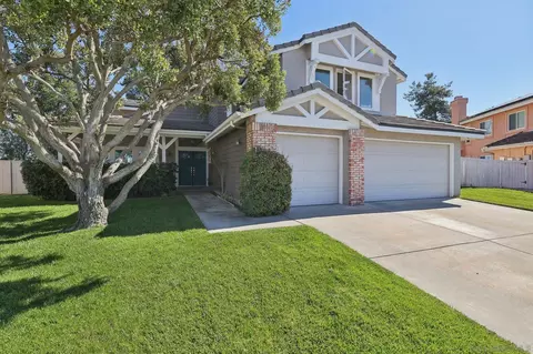 906 Hillfield Ct, Oceanside, CA 92058