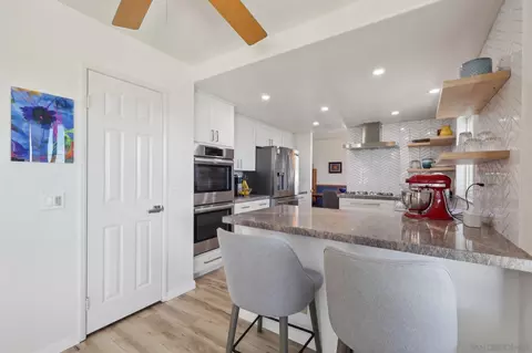 Kitchen - 906 Hillfield Ct, Oceanside, CA 92058 photo 6 of 6