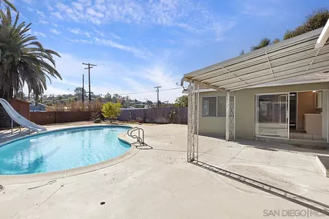 8605 Washington Ave, La Mesa, CA 91942