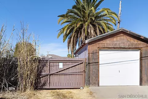 8605 Washington Ave, La Mesa, CA 91942 photo 28
