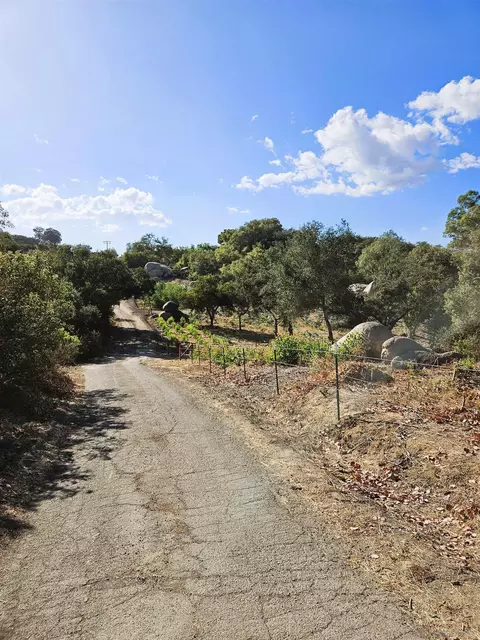 2562 Donnil Ln #102-081-05-00, Fallbrook, CA 92028 photo 13