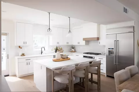 3337 Lincoln St, Carlsbad, CA 92008