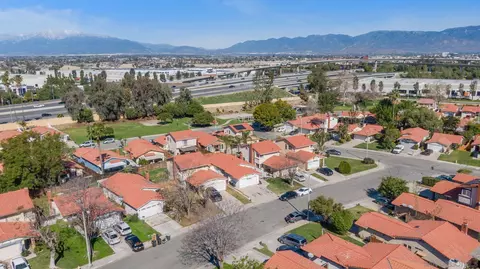 View/Area - 795 Santa Fe Ln, Colton, CA 92324 photo 6 of 13