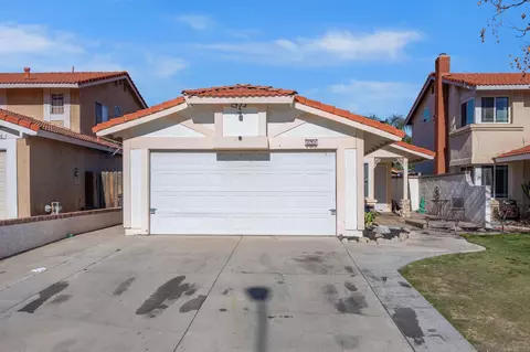 Exterior - 795 Santa Fe Ln, Colton, CA 92324 photo 2 of 7