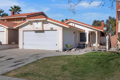 795 Santa Fe Ln, Colton, CA 92324