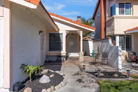 Exterior - 795 Santa Fe Ln, Colton, CA 92324 photo 3 of 7