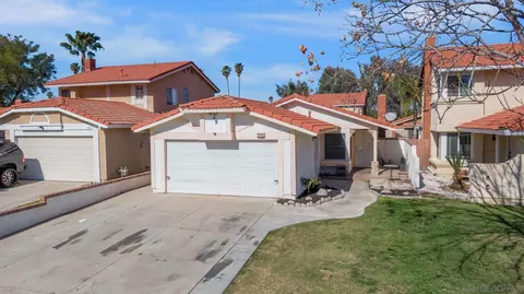 View/Area - 795 Santa Fe Ln, Colton, CA 92324 photo 2 of 13