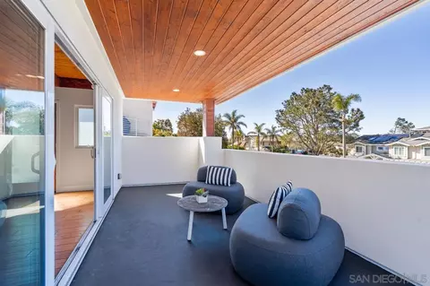 Exterior - 13711 Mercado Dr, Del Mar, CA 92014 photo 5 of 12