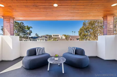 Exterior - 13711 Mercado Dr, Del Mar, CA 92014 photo 6 of 12