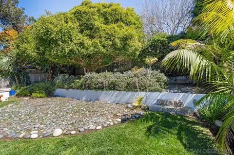 Exterior - 13711 Mercado Dr, Del Mar, CA 92014 photo 9 of 12
