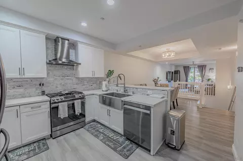8301 Rio San Diego Dr #13, San Diego, CA 92108