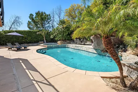 Exterior - 24002 Del Amo Rd, Ramona, CA 92065 photo 8 of 17