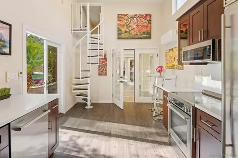 Kitchen - 24002 Del Amo Rd, Ramona, CA 92065 photo 4 of 4