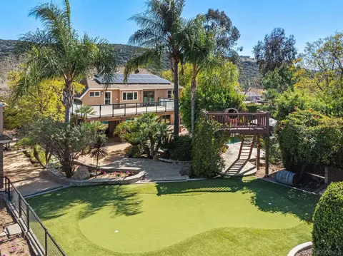 Exterior - 24002 Del Amo Rd, Ramona, CA 92065 photo 11 of 17