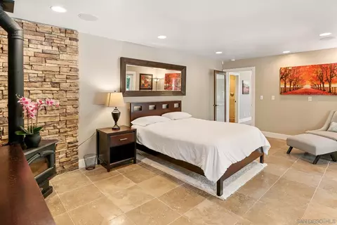 Bedroom - 24002 Del Amo Rd, Ramona, CA 92065 photo 2 of 8