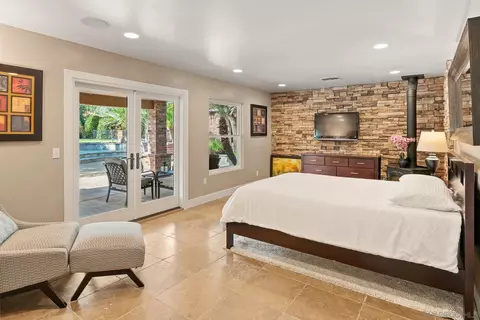 Bedroom - 24002 Del Amo Rd, Ramona, CA 92065 photo 1 of 8