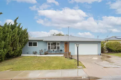 6850 Rosefield Dr, La Mesa, CA 91942
