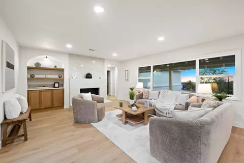 9504 Alto Dr, La Mesa, CA 91941 photo 3