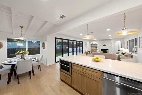 9504 Alto Dr, La Mesa, CA 91941 photo 12