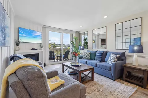Living - 999 N Pacific St #B308, Oceanside, CA 92054 photo 2 of 11