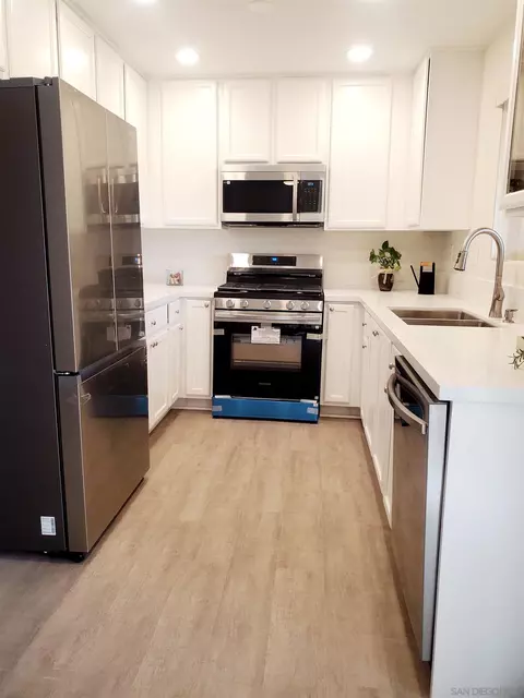 506 Calle Montecito #33, Oceanside, CA 92057 photo 4