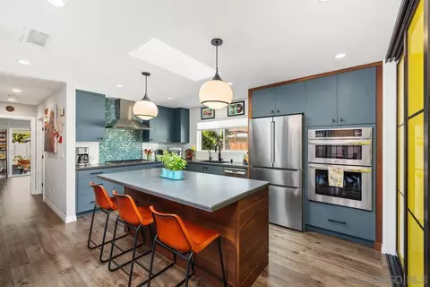 4766 49th St, San Diego, CA 92115