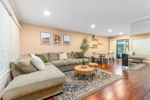 10317 Caminito Surabaya #81, San Diego, CA 92131