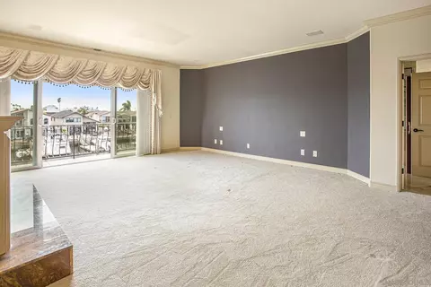 Living - 34 The Pt, Coronado, CA 92118 photo 8 of 9