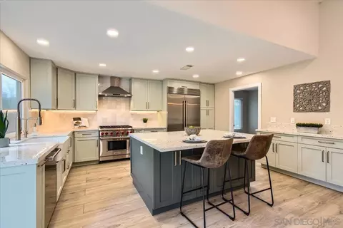 4792 Calle De Vida, San Diego, CA 92124