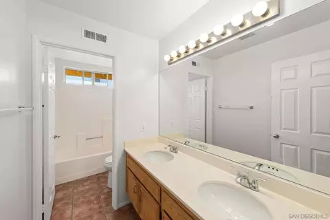 403 Calle Corazon, Oceanside, CA 92057 photo 22