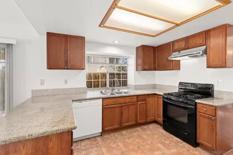 403 Calle Corazon, Oceanside, CA 92057 photo 15