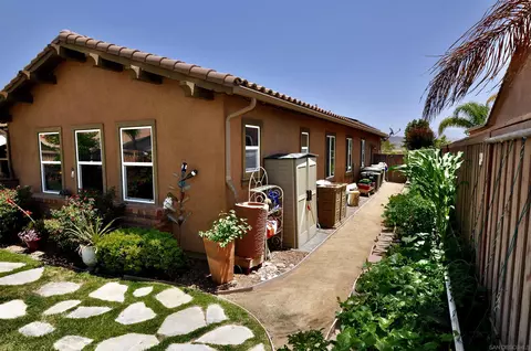 Exterior - 263 Tom Mcguinness Jr Cir, Fallbrook, CA 92028 photo 9 of 19