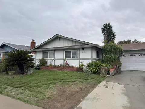 8827 Leigh Ave, Spring Valley, CA 91977