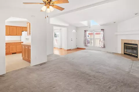 Living - 328 Killdeer, Oceanside, CA 92057 photo 1 of 6