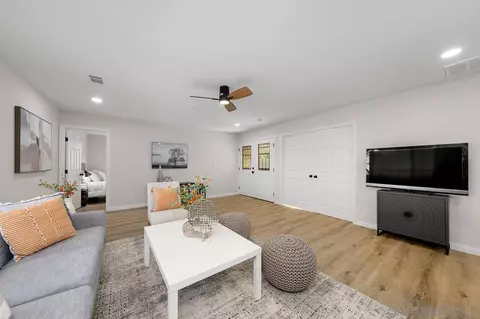 Living - 124 Frances Dr, El Cajon, CA 92019 photo 4 of 5
