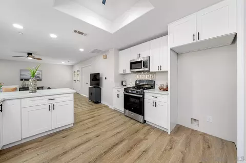Kitchen - 124 Frances Dr, El Cajon, CA 92019 photo 3 of 3