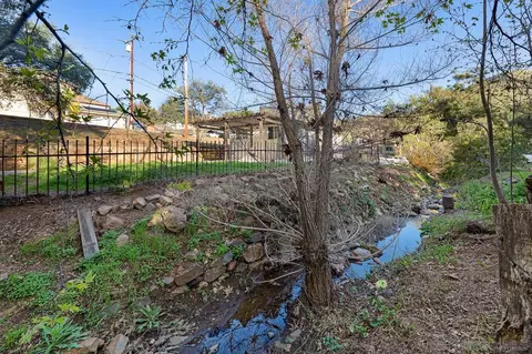 Exterior - 124 Frances Dr, El Cajon, CA 92019 photo 9 of 12