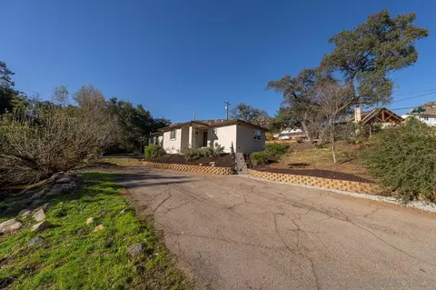 Exterior - 124 Frances Dr, El Cajon, CA 92019 photo 12 of 12