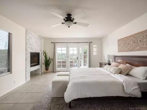 Bedroom - 16390 Whispering Oaks Dr, Ramona, CA 92065 photo 2 of 6