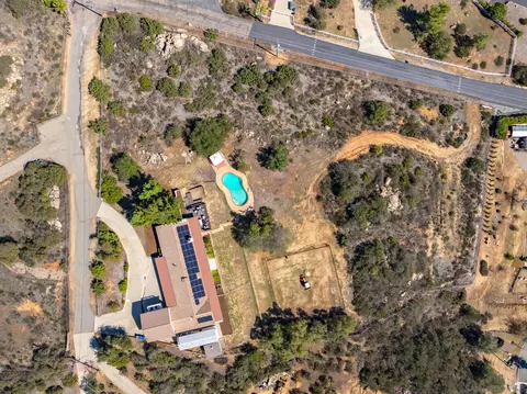 View/Area - 16390 Whispering Oaks Dr, Ramona, CA 92065 photo 1 of 2