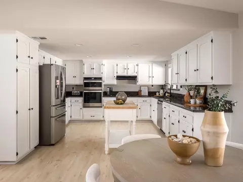 Kitchen - 16390 Whispering Oaks Dr, Ramona, CA 92065 photo 2 of 4