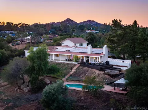 16390 Whispering Oaks Dr, Ramona, CA 92065