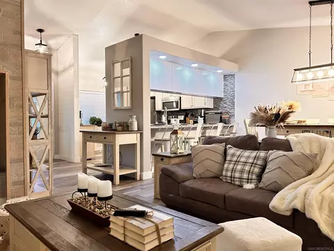 Living - 1340 Garfield St, Calexico, CA 92231 photo 5 of 6