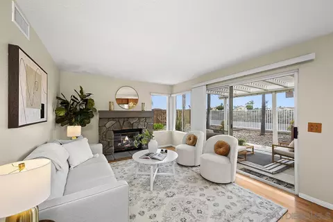 10745 Glendover Ln, San Diego, CA 92126