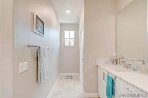 1092 Delpy View Pt, Vista, CA 92084 photo 29